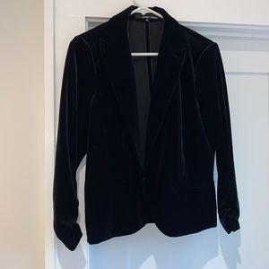 Amanda + Chelsea velvet jacket